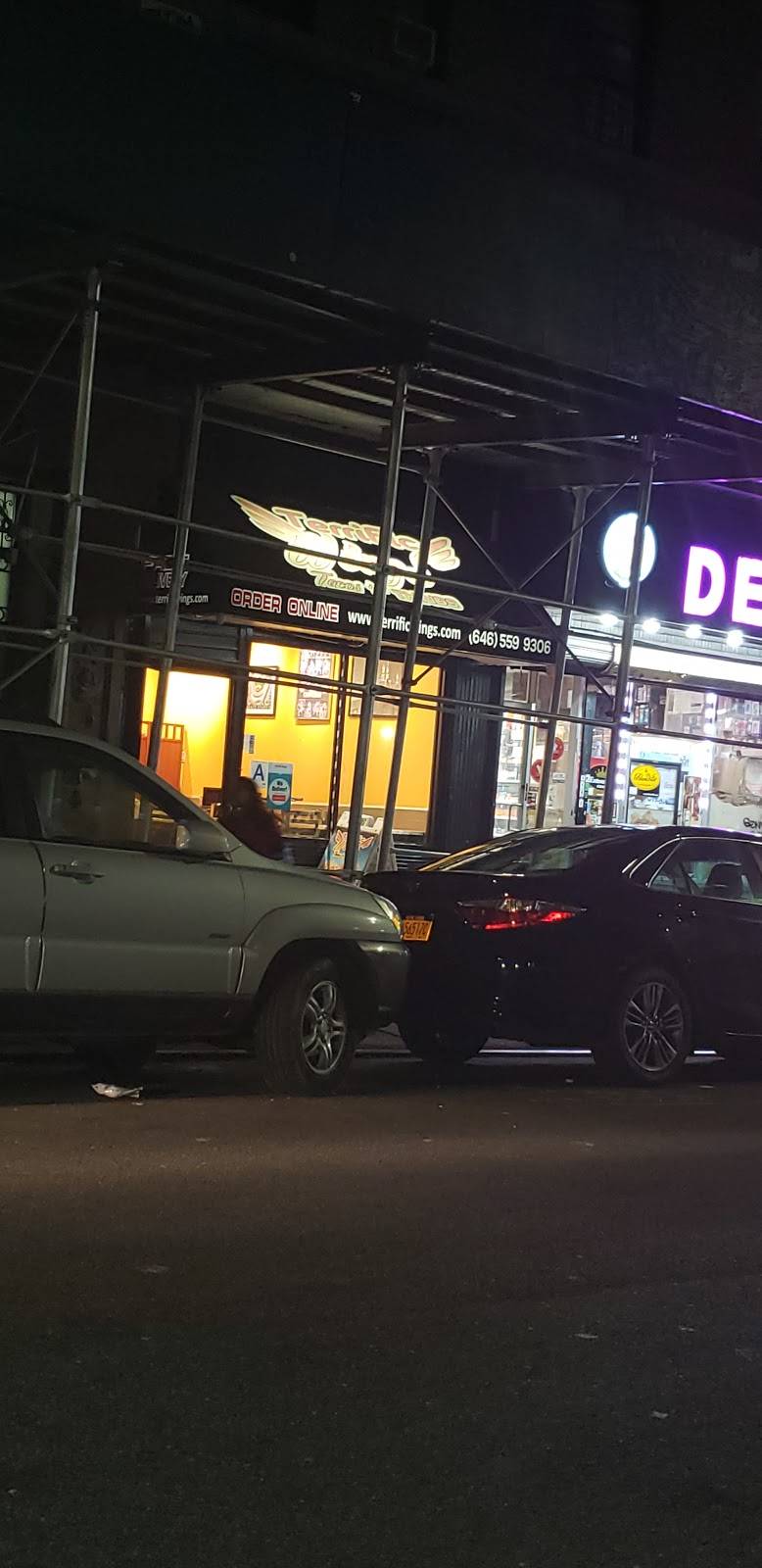 Terrific Wings Tacos & Things | restaurant | 1901 Lexington Ave, New York, NY 10035, USA | 6465599306 OR +1 646-559-9306