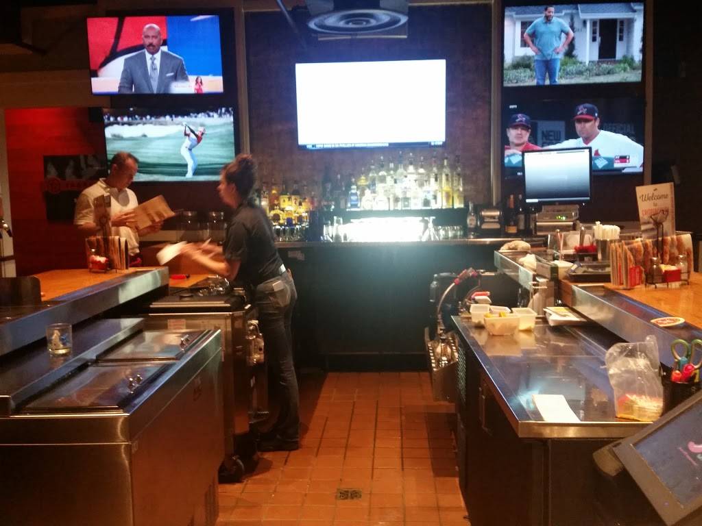 Chilis Grill & Bar | meal takeaway | 544 Dekalb Pike, North Wales, PA 19454, USA | 2156999699 OR +1 215-699-9699