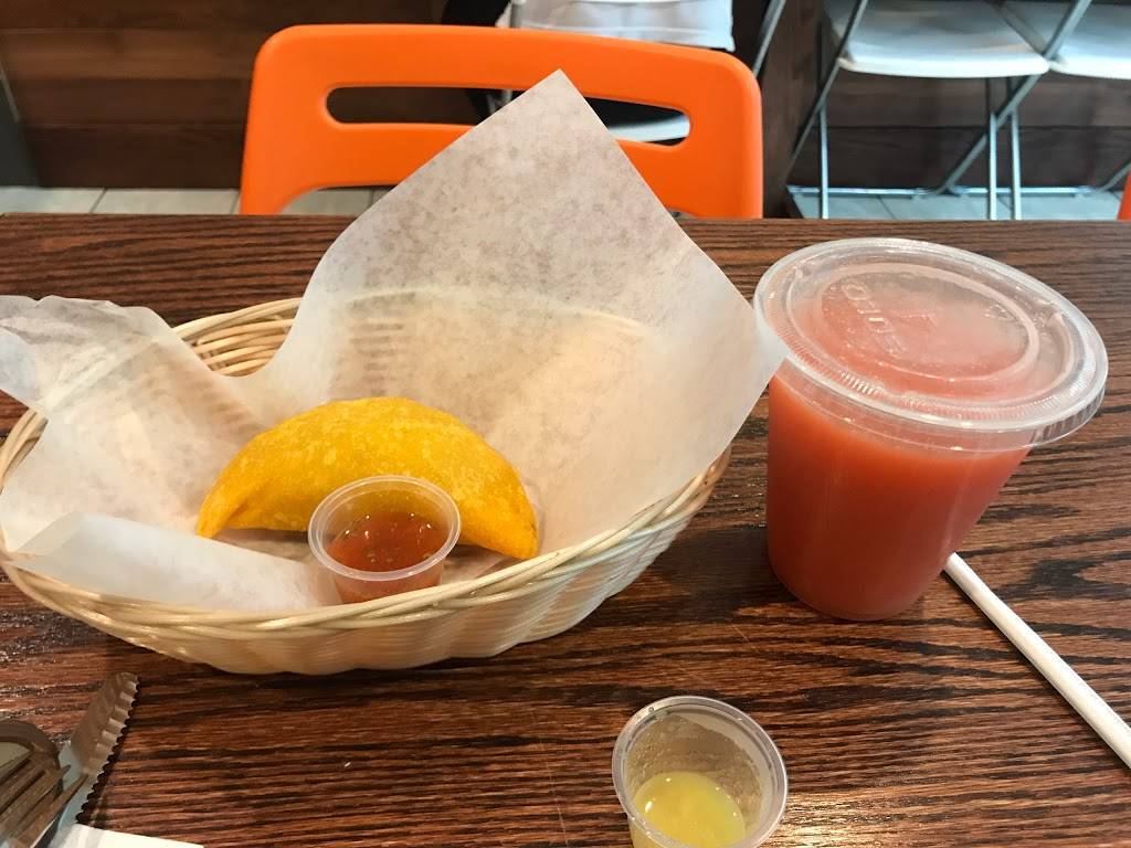 My Empanada | restaurant | 3085 Hurontario St #18a, Mississauga, ON L5A 4E4, Canada | 2892324385 OR +1 289-232-4385