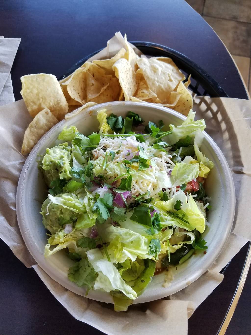 QDOBA Mexican Eats | restaurant | 1114 W Main St, Whitewater, WI 53190, USA | 2624729200 OR +1 262-472-9200