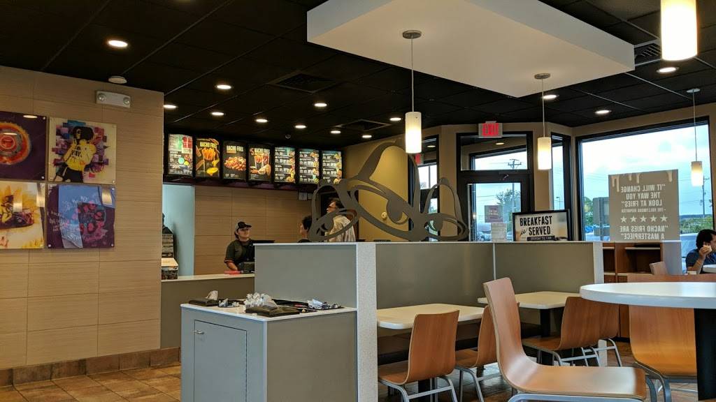 Taco Bell | meal takeaway | 1896 Washington Rd, Washington, IL 61571, USA | 3094443844 OR +1 309-444-3844
