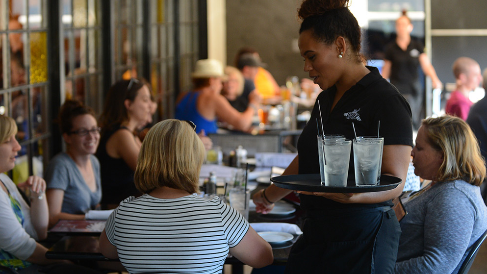 Cap City Fine Diner and Bar | restaurant | 6644 Riverside Dr, Dublin, OH 43017, USA | 6148897865 OR +1 614-889-7865