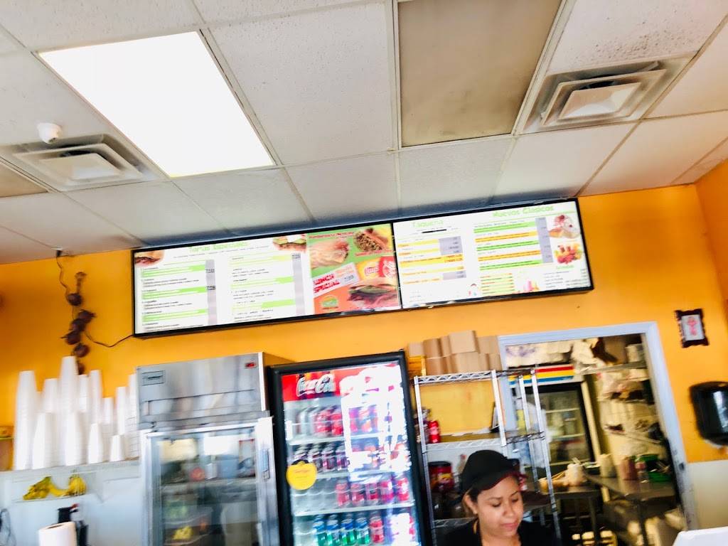 La Vista Tortas & Mas | restaurant | 2021 Mangum Rd, Houston, TX 77092, USA | 7136824422 OR +1 713-682-4422