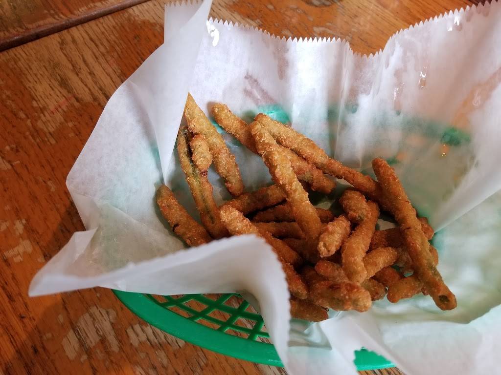 McKennas Village Restaurant | restaurant | 321 N Lincoln Ave, Lakeview, MI 48850, USA | 9893529918 OR +1 989-352-9918