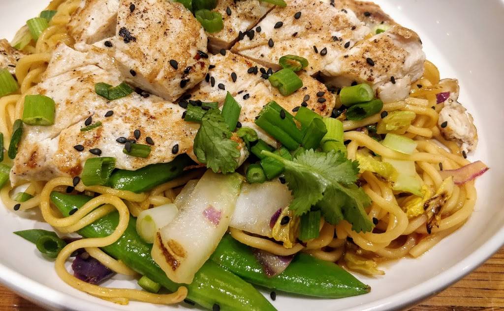 Noodles and Company | restaurant | 2255 N Main St, Longmont, CO 80501, USA | 3037768686 OR +1 303-776-8686