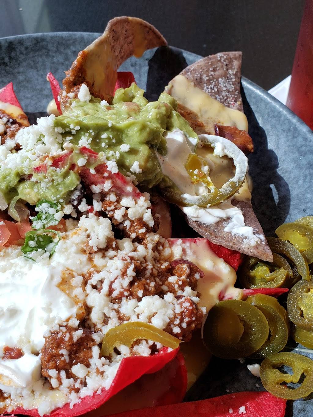 Bar Rojo | restaurant | 600 E Market St, San Antonio, TX 78205, USA | 2102241234 OR +1 210-224-1234