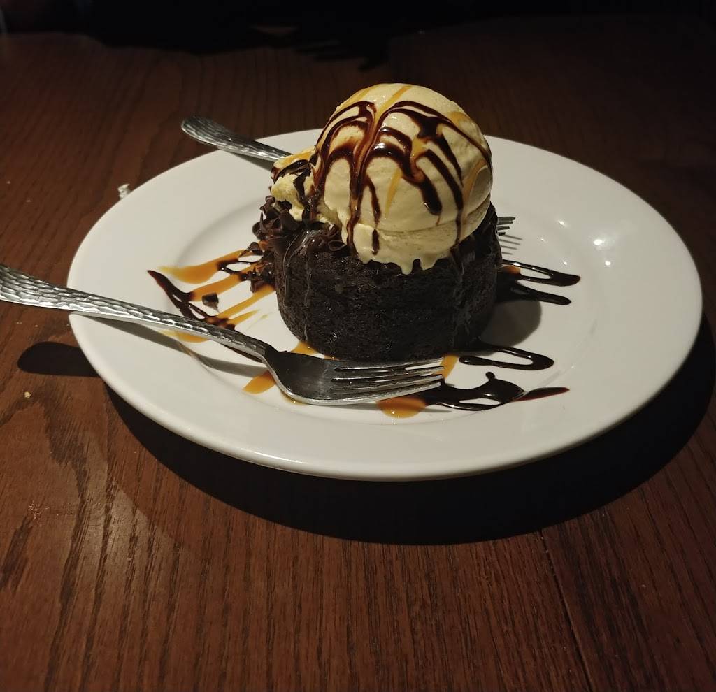 LongHorn Steakhouse | meal takeaway | 555 E City Ave, Bala Cynwyd, PA 19004, USA | 6106675060 OR +1 610-667-5060