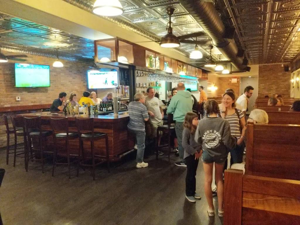 Tavern on Main | restaurant | 195 Main St, Wakefield, RI 02879, USA | 4014729240 OR +1 401-472-9240