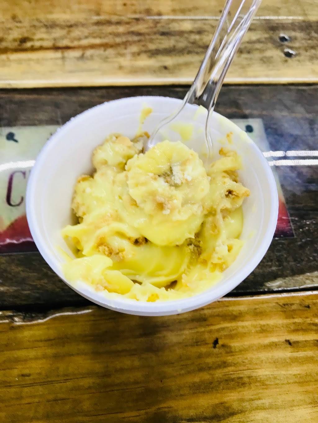 Kwik Sak Convenience Store And Fat Guy Barbeque Restaurant | restaurant | 904 NW Broad St, Murfreesboro, TN 37129, USA | 6153186602 OR +1 615-318-6602