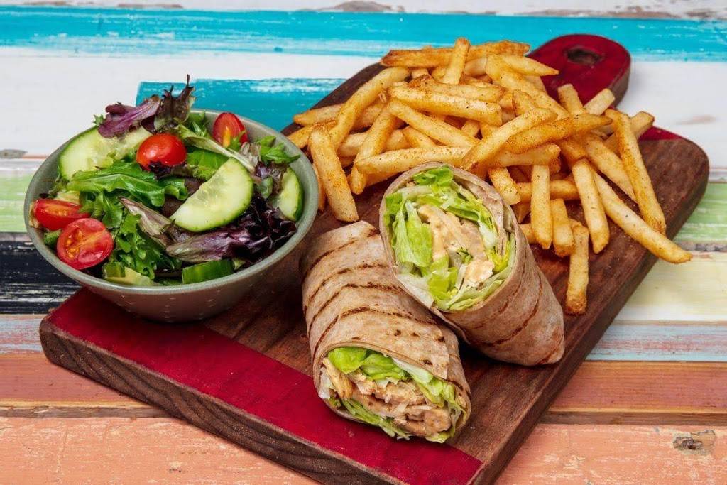 Chick Fiesta | restaurant | 5955 Latimer Dr, Mississauga, ON L5V 0B7, Canada | 9059975200 OR +1 905-997-5200