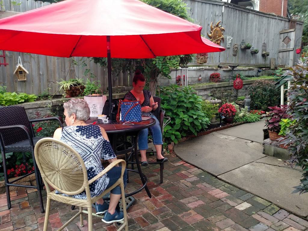 JC Wyatt House | restaurant | 1309 Felix St, St Joseph, MO 64501, USA | 8166761004 OR +1 816-676-1004