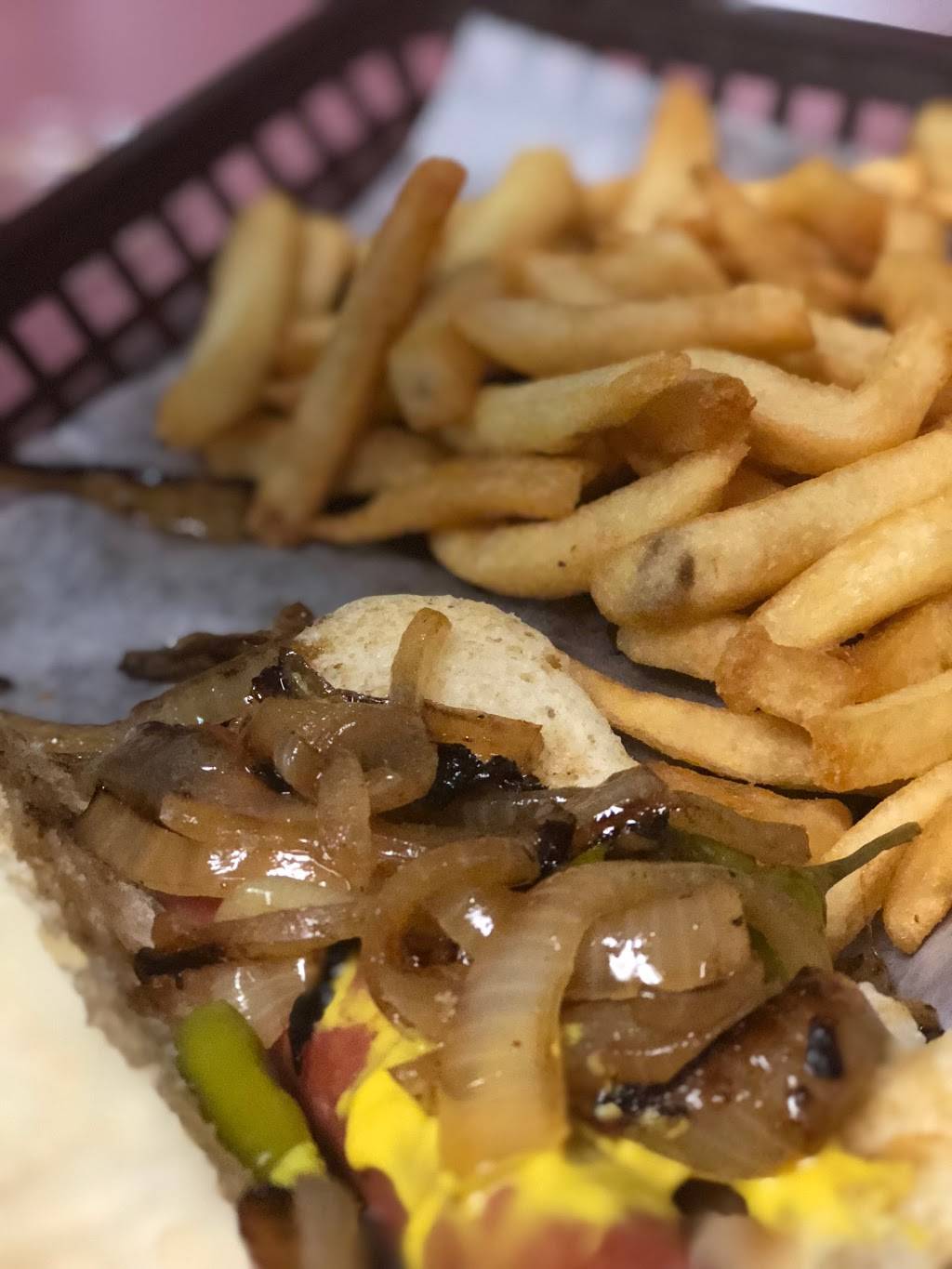 Johnny Os Hot Dogs | restaurant | 3465 S Morgan St, Chicago, IL 60608, USA | 7739271011 OR +1 773-927-1011