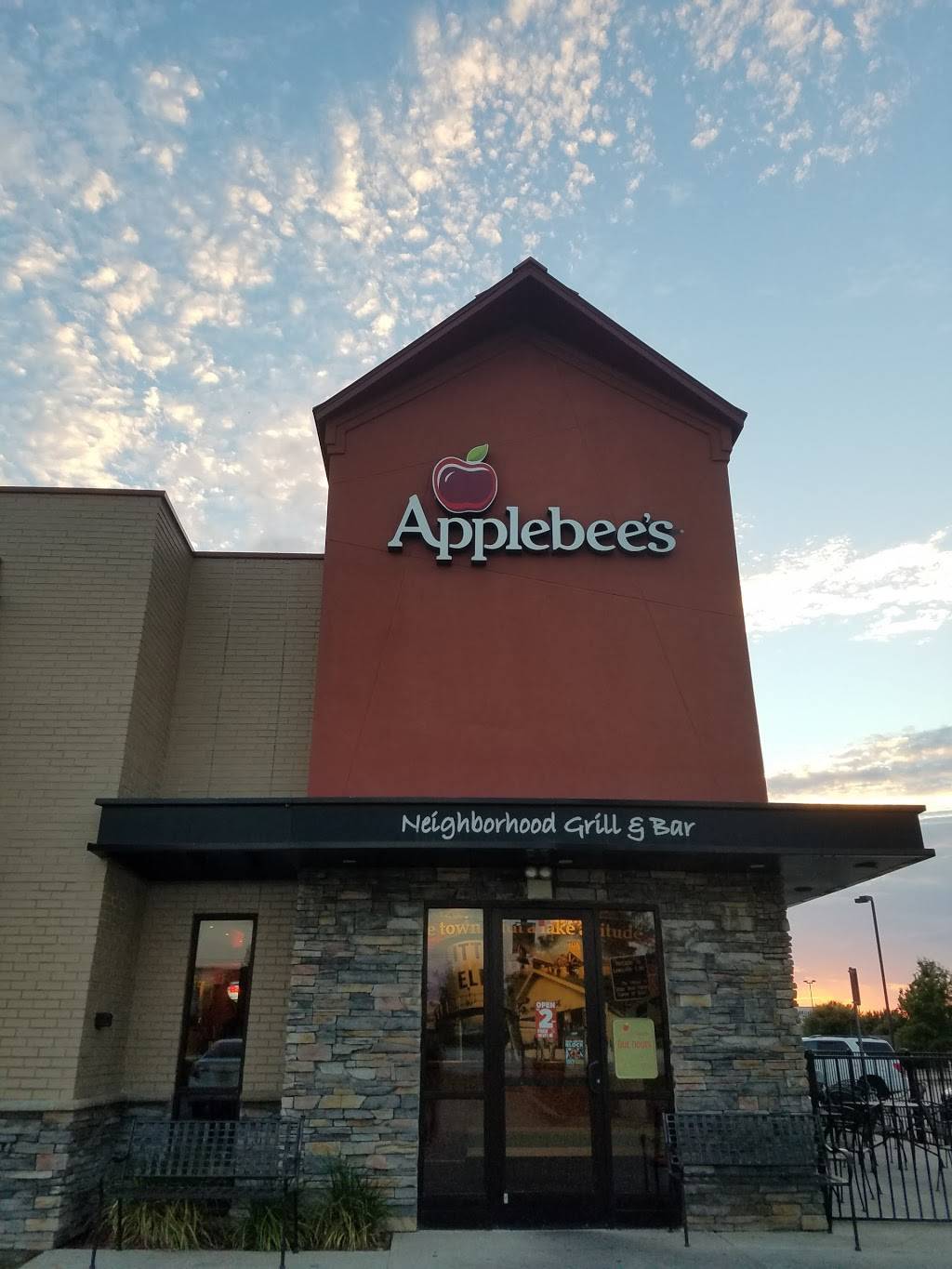 Applebees Grill + Bar | restaurant | 2672 FM423, Little Elm, TX 75068, USA | 9724642616 OR +1 972-464-2616