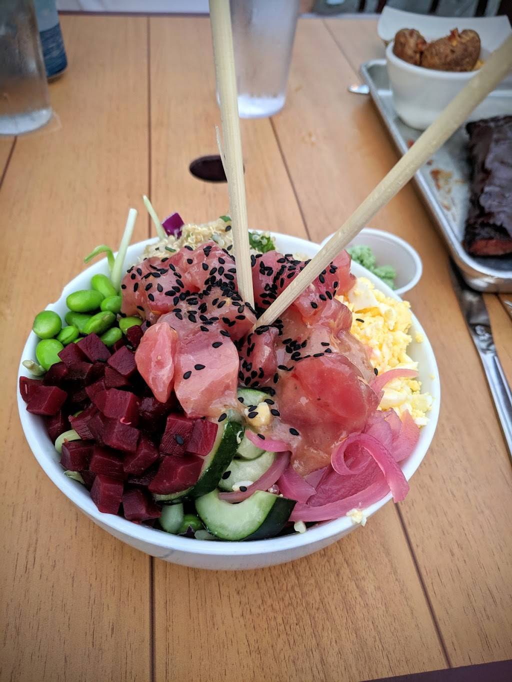 Dockers Restaurant | night club | 3505 Marina View Point, Muskegon, MI 49441, USA | 2317550400 OR +1 231-755-0400