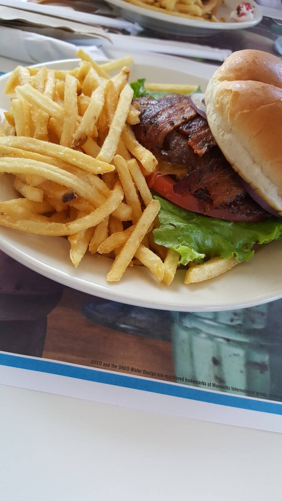 Steak n Shake | restaurant | 275 E Army Trail Rd, Glendale Heights, IL 60139, USA | 6306710551 OR +1 630-671-0551