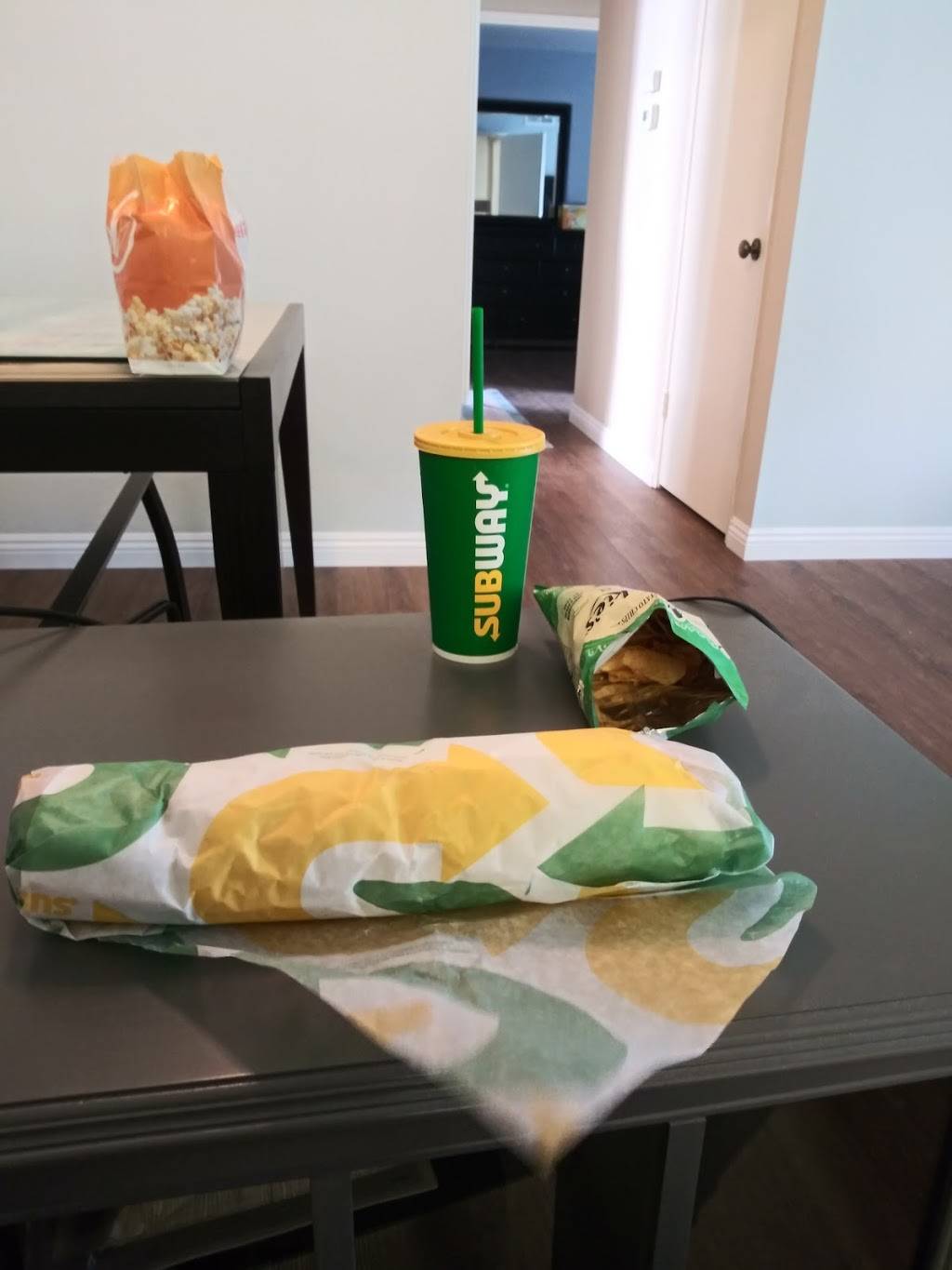Subway Restaurants | restaurant | 3522 Tweedy Blvd, South Gate, CA 90280, USA | 3235636600 OR +1 323-563-6600