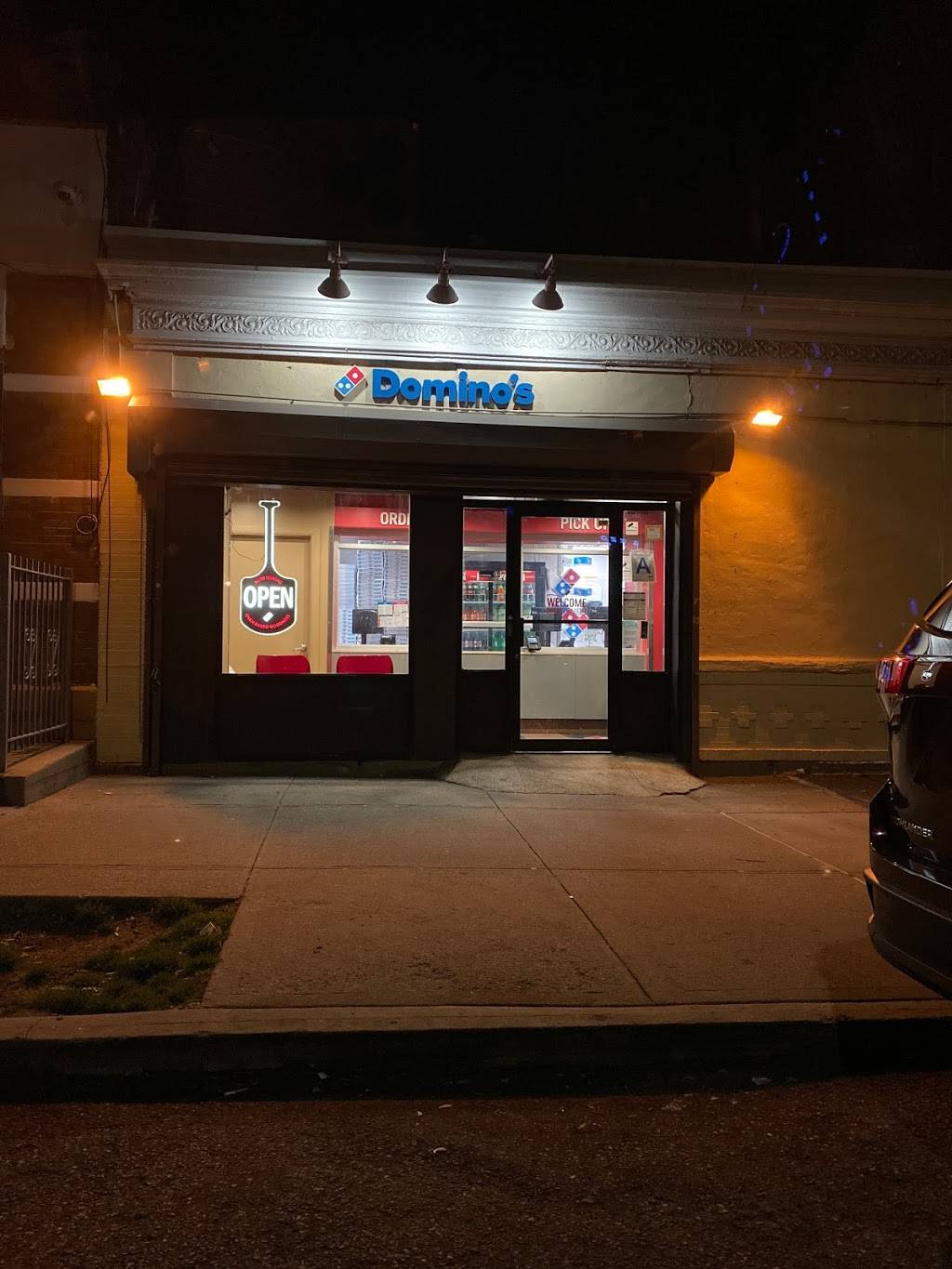 Dominos Pizza | meal delivery | 815 Onderdonk Ave, Queens, NY 11385, USA | 7183268686 OR +1 718-326-8686