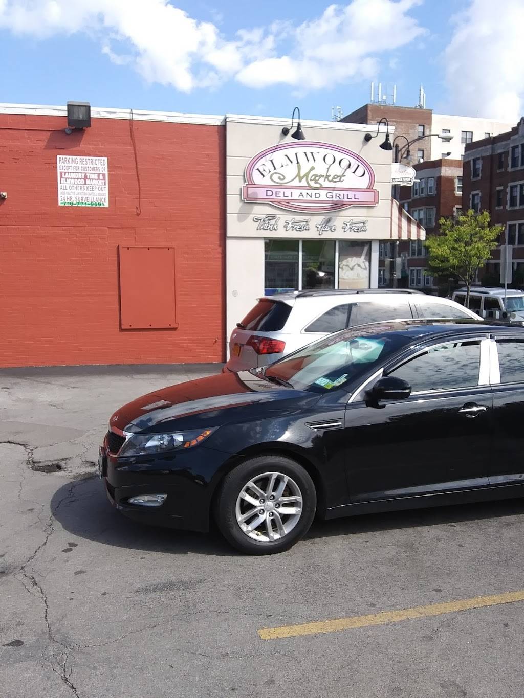 Tim Hortons | bakery | 214 Elmwood Ave, Elmwood Market, Buffalo, NY 14222, USA | 7168768400 OR +1 716-876-8400