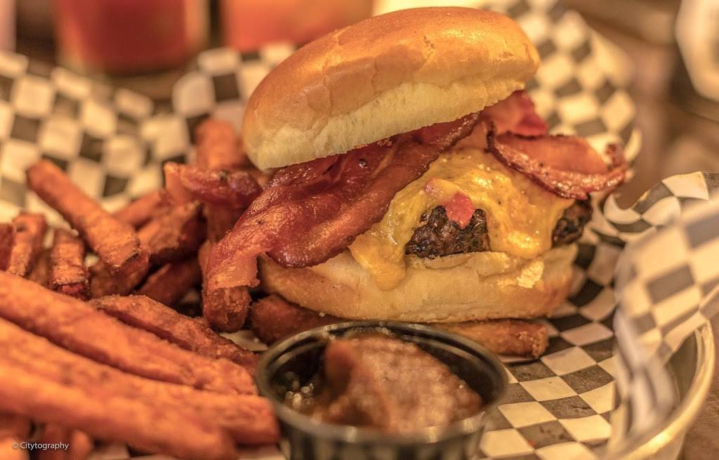 Mad Hatter Greensboro | restaurant | 201 Smyres Pl, Greensboro, NC 27403, USA | 3362747005 OR +1 336-274-7005