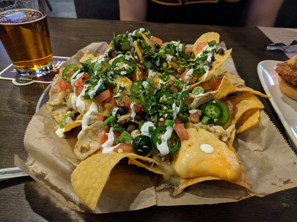 World of Beer | restaurant | 196 E Montgomery Ave #B, Rockville, MD 20850, USA | 3013402915 OR +1 301-340-2915