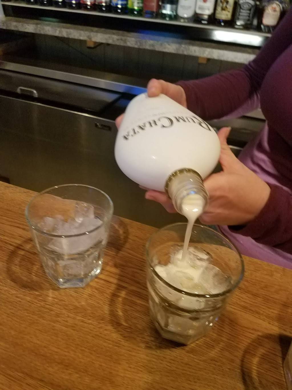 A & B Cafe | restaurant | 110 N Main St, Winchester, IN 47394, USA | 7655842690 OR +1 765-584-2690