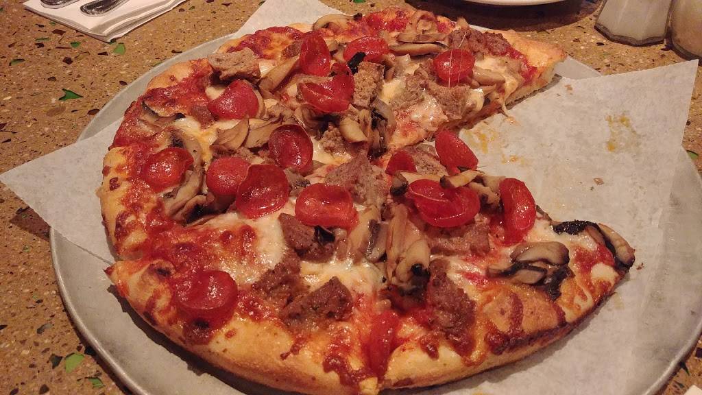 Tommys Pizza | restaurant | 870 Oaklawn Ave, Cranston, RI 02920, USA | 4019448669 OR +1 401-944-8669