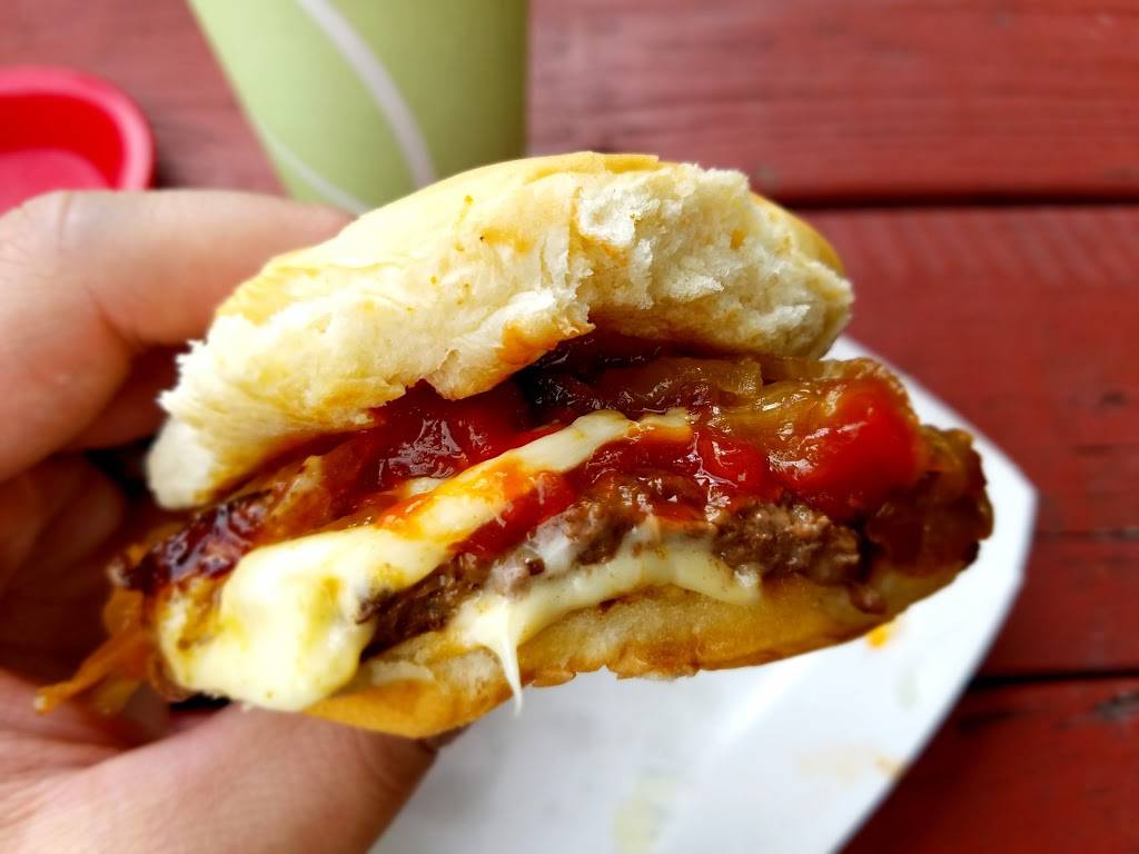 Jacks Drive-In | restaurant | 24 Main Ave, Wynantskill, NY 12198, USA | 5182835110 OR +1 518-283-5110