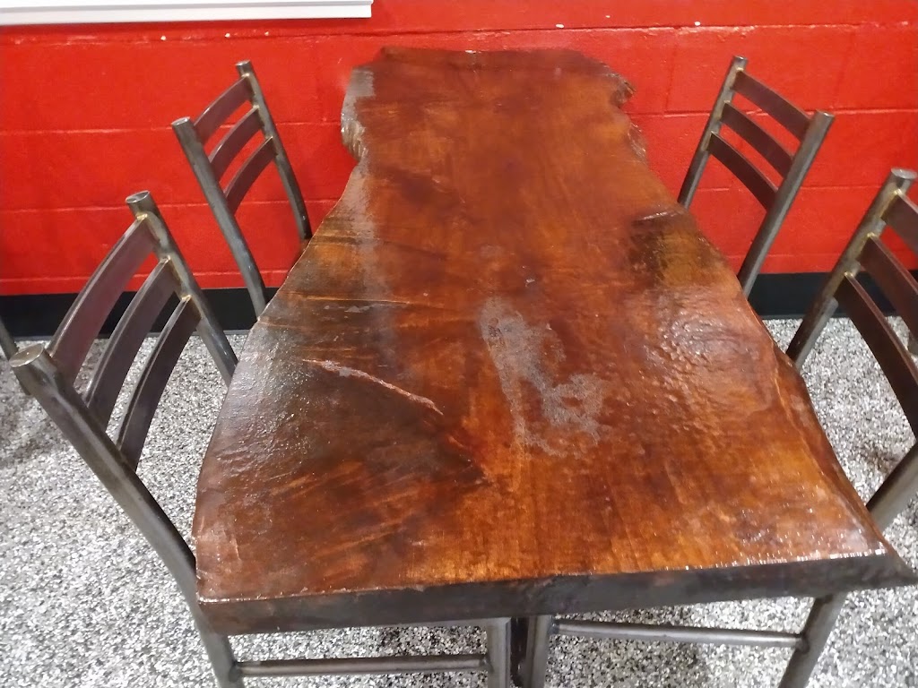 Kikis Chicken Place | restaurant | 6635 Madison Ave, Carmichael, CA 95608, USA | 9169666681 OR +1 916-966-6681