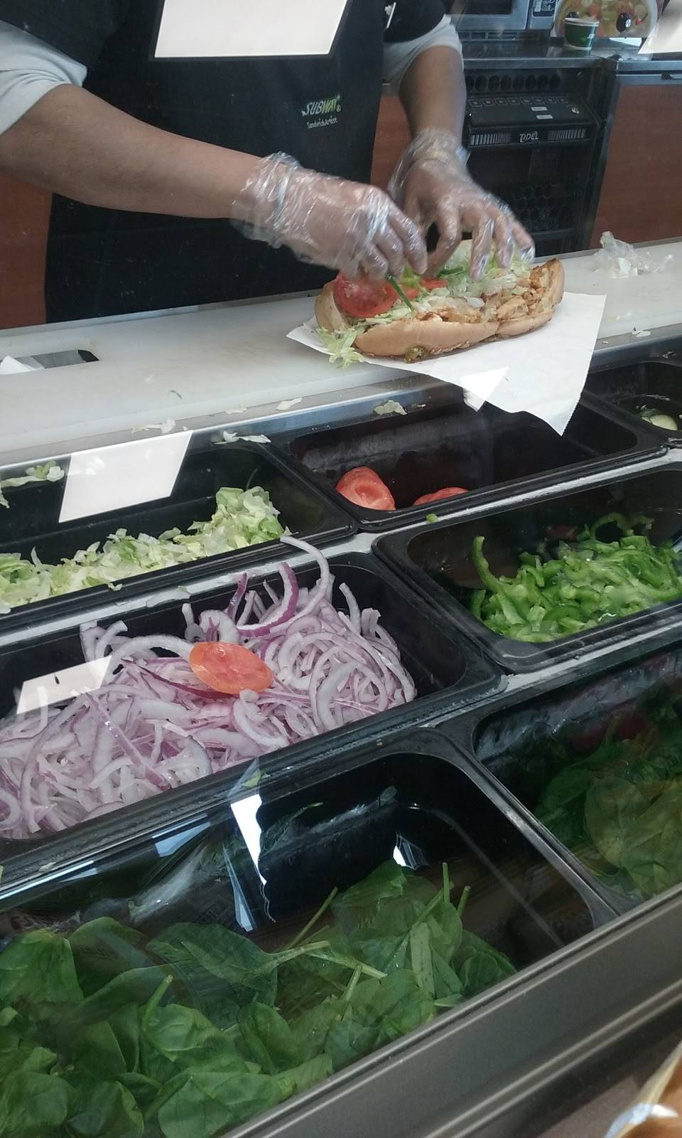 Subway Restaurants | restaurant | 8449 Laurel Canyon Blvd, Sun Valley, CA 91352, USA | 8187681094 OR +1 818-768-1094