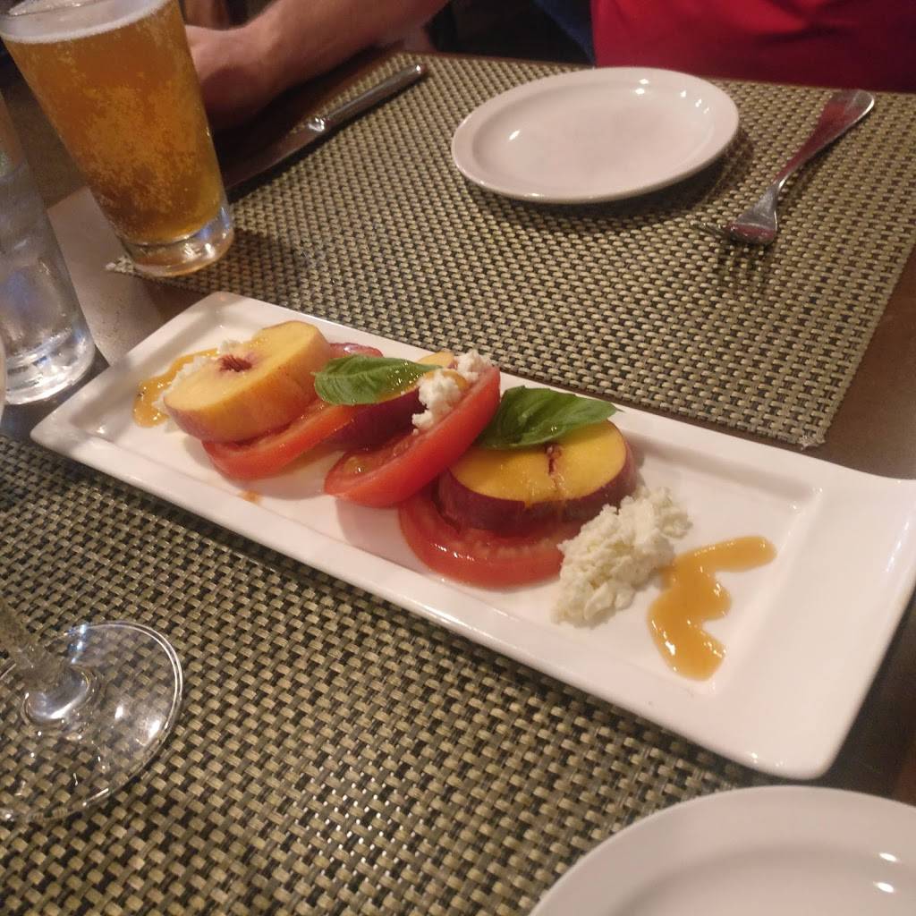 Ricciutis Kitchen | restaurant | 3308 Olney Sandy Spring Rd, Olney, MD 20832, USA | 3015703388 OR +1 301-570-3388