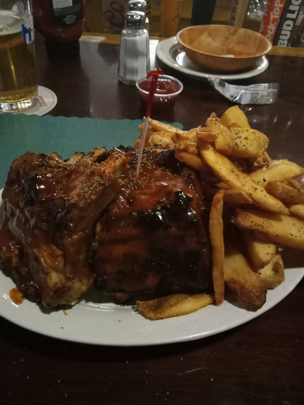 Major Magleashes Pub | restaurant | 268 Washington St, Salem, MA 01970, USA | 9787442328 OR +1 978-744-2328