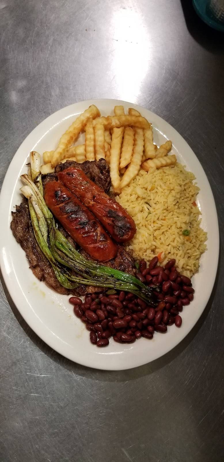 Super Burritos Mexican Grill | restaurant | 453 Ferry St, Everett, MA 02149, USA | 6173870405 OR +1 617-387-0405