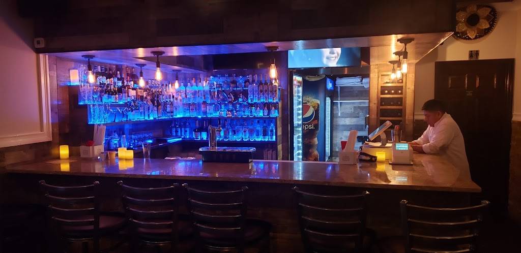 Cebollines Grill | restaurant | 170 E Montauk Hwy, Lindenhurst, NY 11757, USA | 6315929845 OR +1 631-592-9845