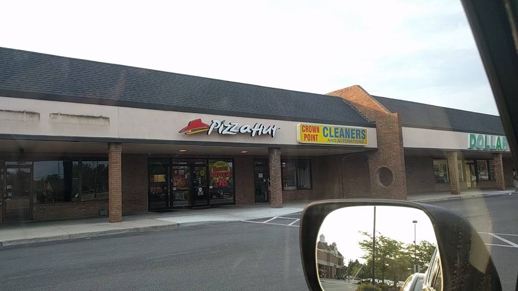 Pizza Hut | restaurant | 2052 Crown Plaza Dr #7, Columbus, OH 43235, USA | 6144594862 OR +1 614-459-4862