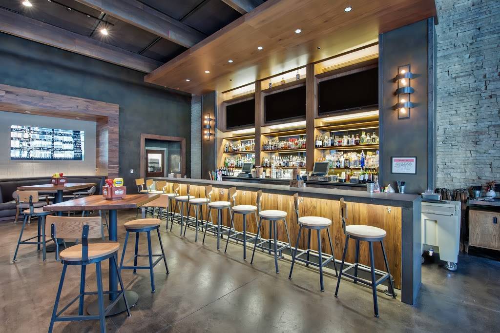 Barlines at Omni Nashville Hotel | restaurant | 250 5th Ave S, Nashville, TN 37203, USA | 6157825300 OR +1 615-782-5300