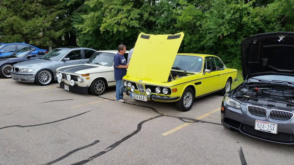 River Club of Mequon | restaurant | 12400 N Ville Du Parc Dr, Mequon, WI 53092, USA | 2622421400 OR +1 262-242-1400