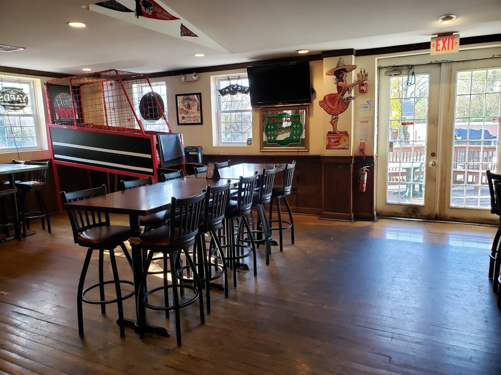 Franklins East Falls | restaurant | 3521 Bowman St, Philadelphia, PA 19129, USA | 2673367420 OR +1 267-336-7420