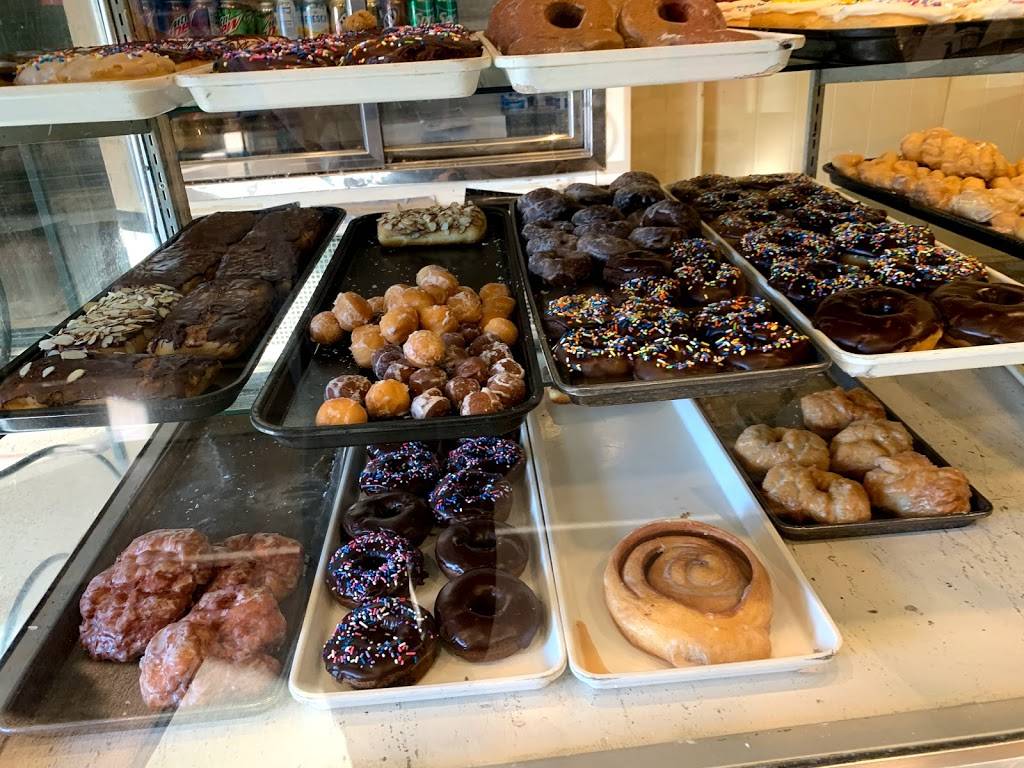 Lehi Country Bakery | bakery | 172 W Main St, Lehi, UT 84043, USA | 8017689544 OR +1 801-768-9544