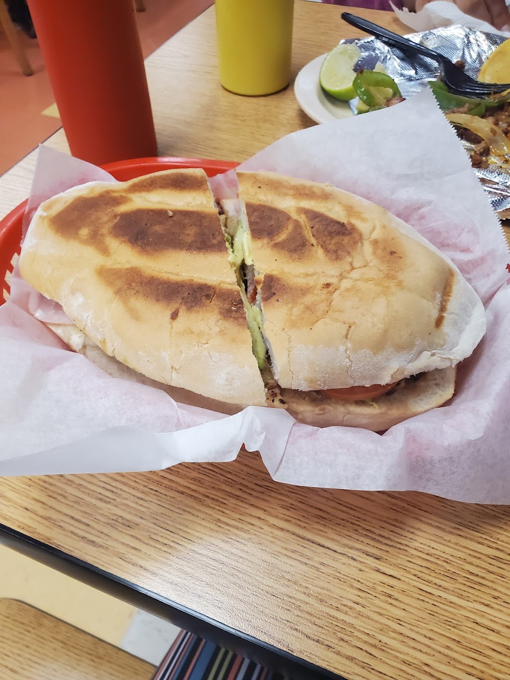 Tortas Las Llardas | restaurant | 6900 Southwest Fwy STE B, Houston, TX 77074, USA | 8329401477 OR +1 832-940-1477