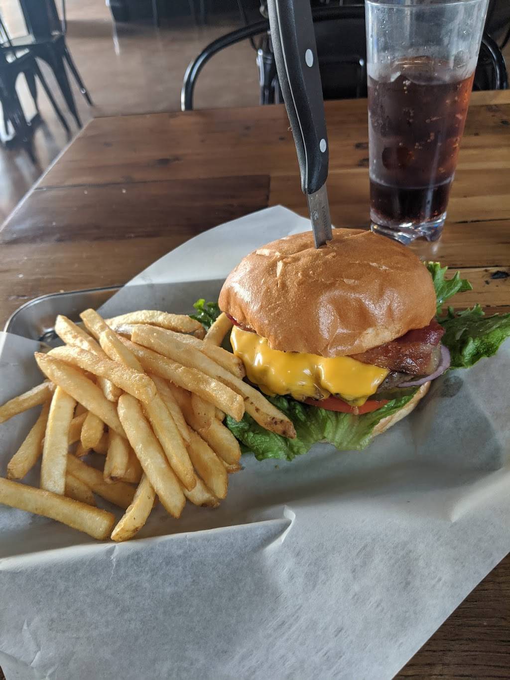 Blue Pine Grill | restaurant | 1432 SE 282nd Ave, Gresham, OR 97080, USA | 5033288483 OR +1 503-328-8483