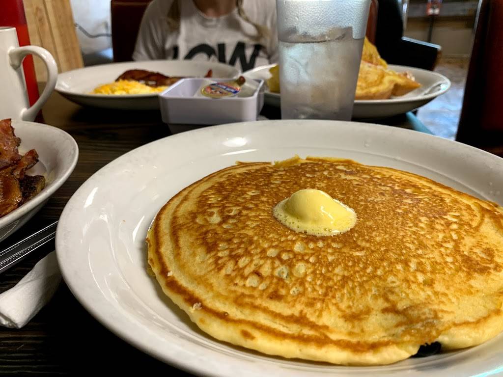 Chuck Wagon Home Cooking | restaurant | 60 E Main St, Apopka, FL 32703, USA | 4078861233 OR +1 407-886-1233