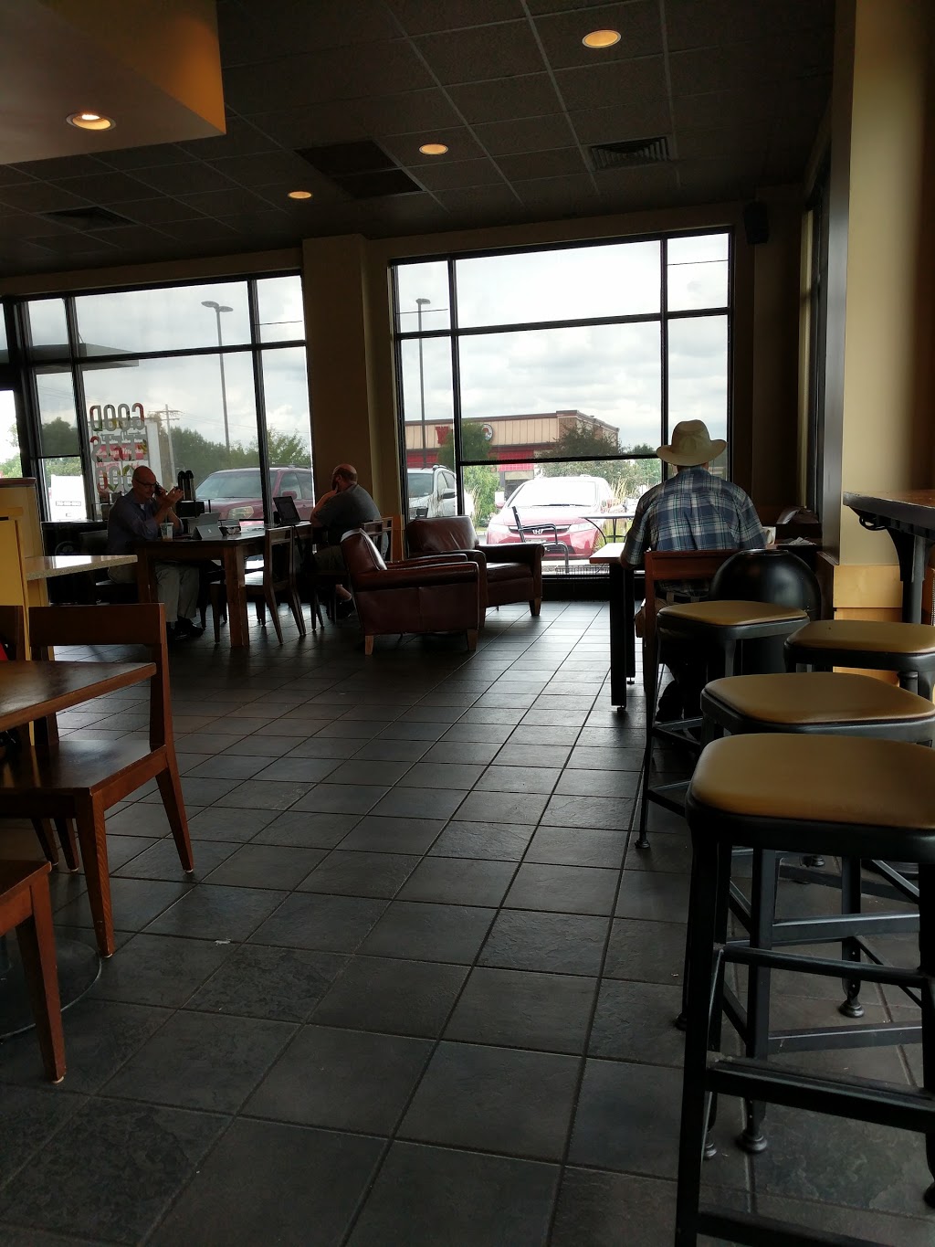 Starbucks | cafe | 9616 Manchester Rd, St. Louis, MO 63119, USA | 3149180864 OR +1 314-918-0864