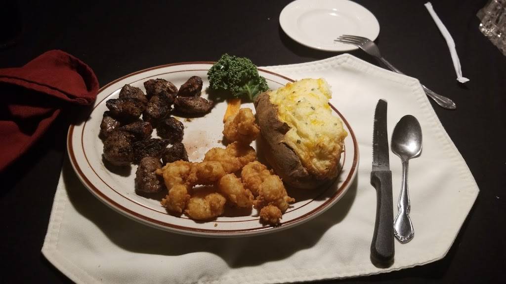 Brass Lantern Steak House | restaurant | 515 Spring Branch Rd, Dunn, NC 28334, USA | 9108926309 OR +1 910-892-6309