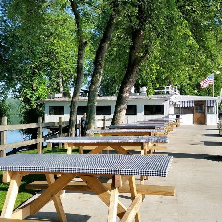 The Fence | restaurant | 1605 PA-405, Milton, PA 17847, USA | 5705242865 OR +1 570-524-2865