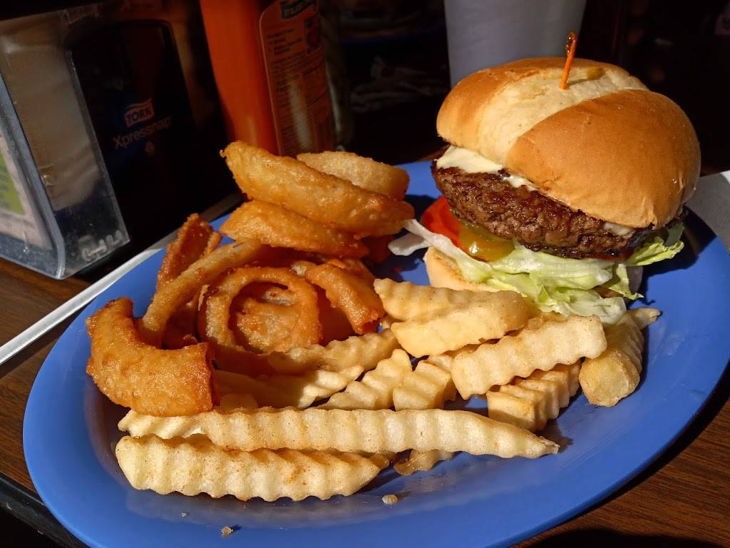 Ginas Place | restaurant | 2005 E Highland Dr #109, Jonesboro, AR 72401, USA | 8709103900 OR +1 870-910-3900