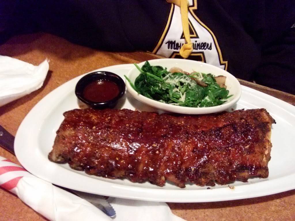 TGI Fridays | restaurant | 1641 Golden Gate Plaza, Mayfield Heights, OH 44124, USA | 4404618443 OR +1 440-461-8443