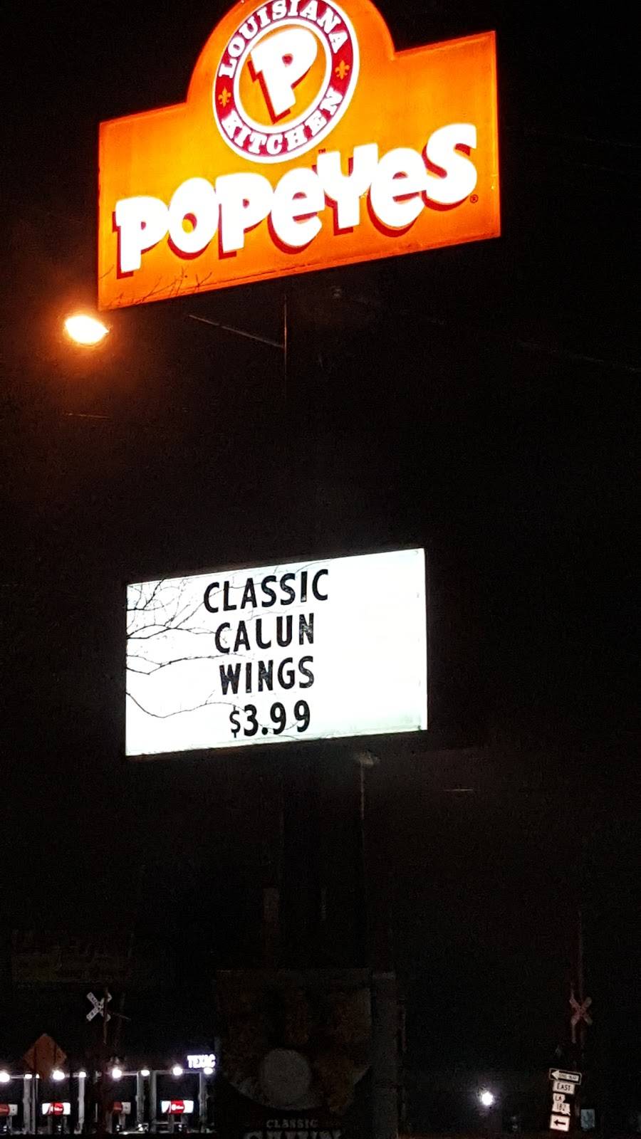 Popeyes Louisiana Kitchen | restaurant | 1108 E St Peter St, New Iberia, LA 70560, USA | 3373672278 OR +1 337-367-2278