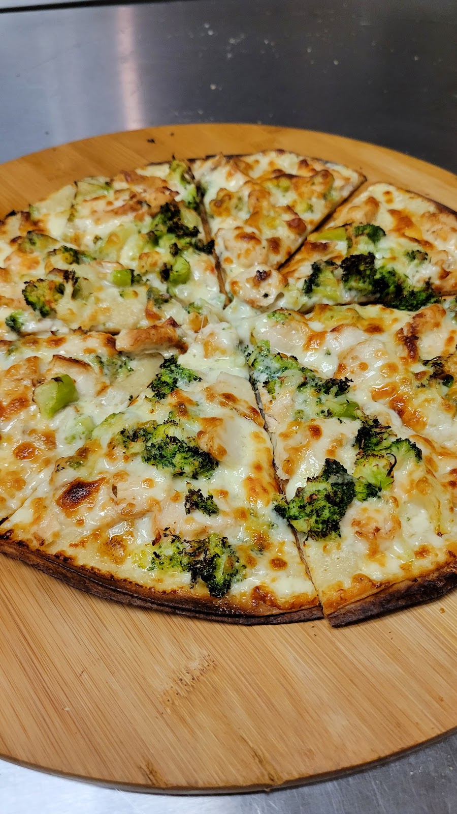 Runner Pizza Stoughton | restaurant | 516 Washington St, Stoughton, MA 02072, USA | 7813441919 OR +1 781-344-1919