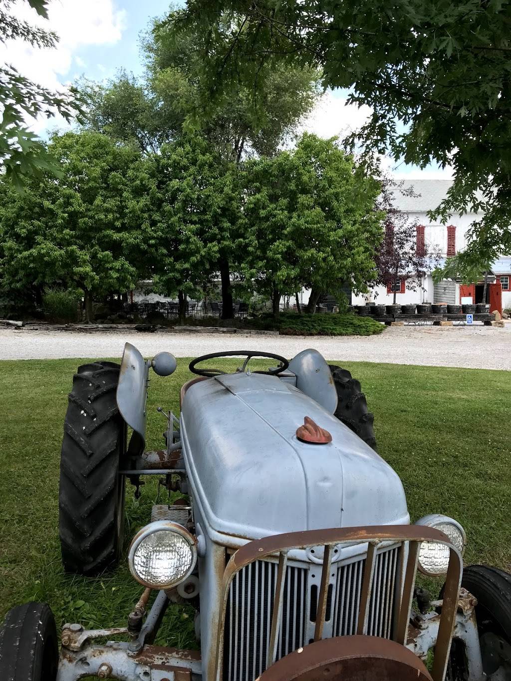 The Winery at Perennial Vineyards | restaurant | 11877 Poorman St SW, Navarre, OH 44662, USA | 3308323677 OR +1 330-832-3677