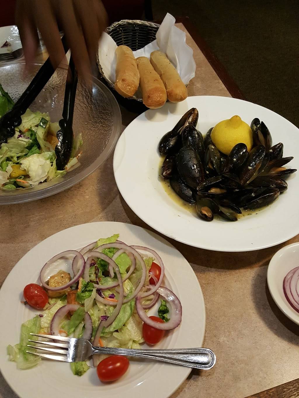 Olive Grove Restaurant & Lounge | restaurant | 705 N Hammonds Ferry Rd, Linthicum Heights, MD 21090, USA | 4106361385 OR +1 410-636-1385